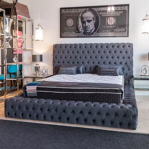 Hazenkamp Chesterfield Bed  (200685)